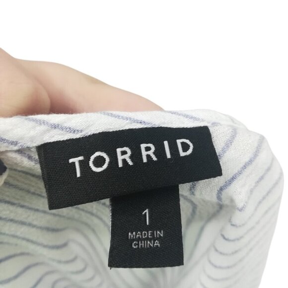 Torrid Striped Faux Lace Up Front Tank Top Size 1X Plus White Blue Spaghetti - Picture 10 of 10